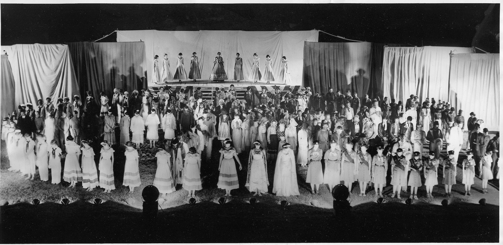 1954 Bedford bicentennial parade 5.jpg